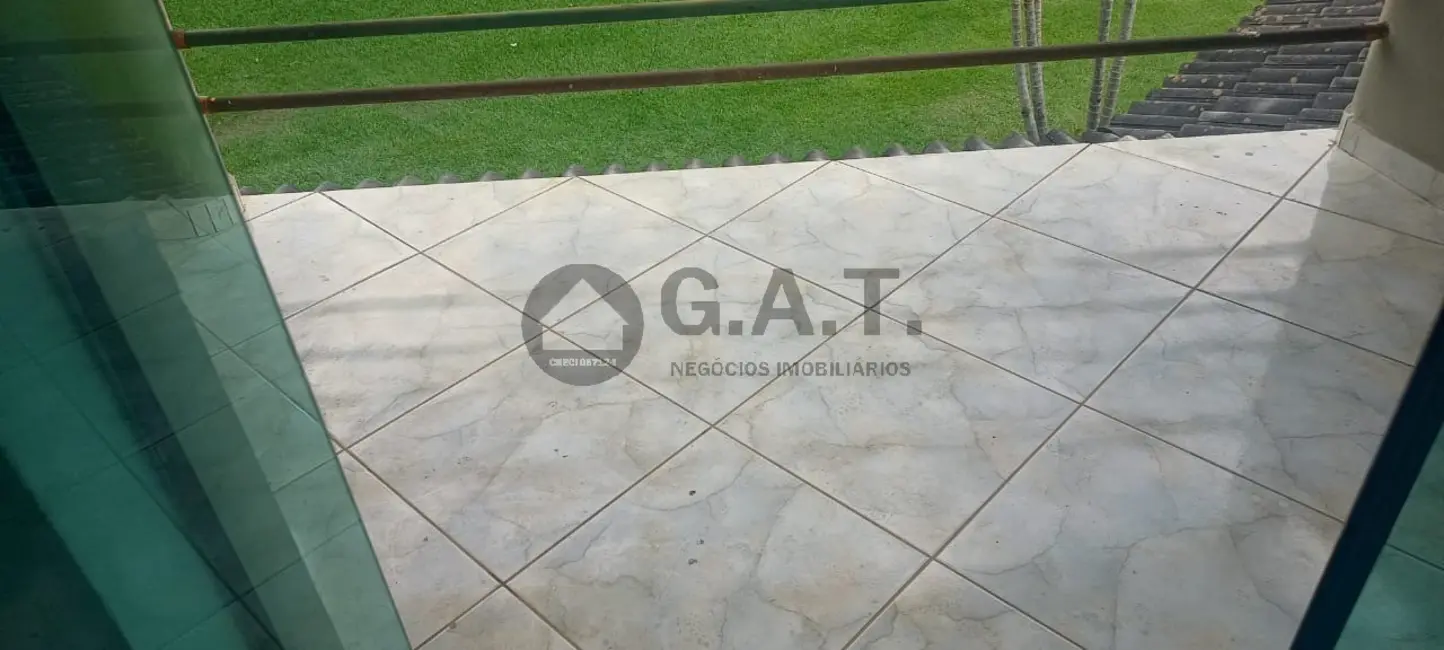 Foto 4 de Casa de Condomínio com 3 quartos para alugar, 417m2 em Aracoiaba Da Serra - SP