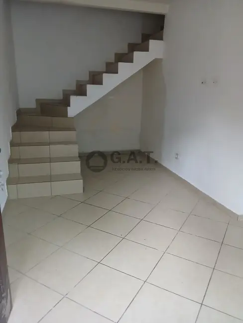 Foto 5 de Casa com 2 quartos para alugar, 70m2 em Wanel Ville, Sorocaba - SP