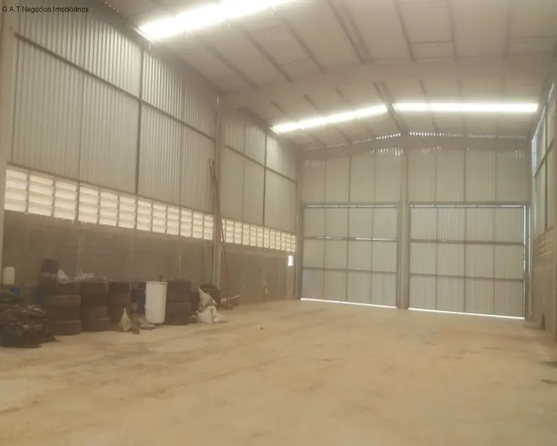 Armazém / Galpão à venda, 720m2 em Éden, Sorocaba - SP - imagem 1 Foto 1 de Armazém / Galpão à venda, 720m2 em Éden, Sorocaba - SP
