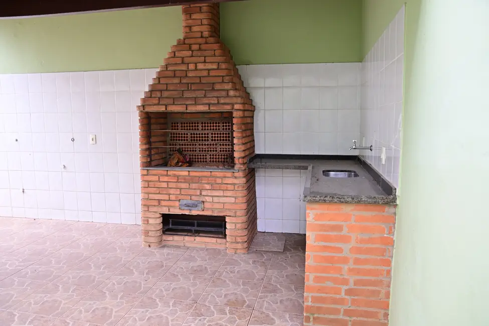 Foto 9 de Casa com 3 quartos para alugar, 250m2 em Jardim Saira, Sorocaba - SP