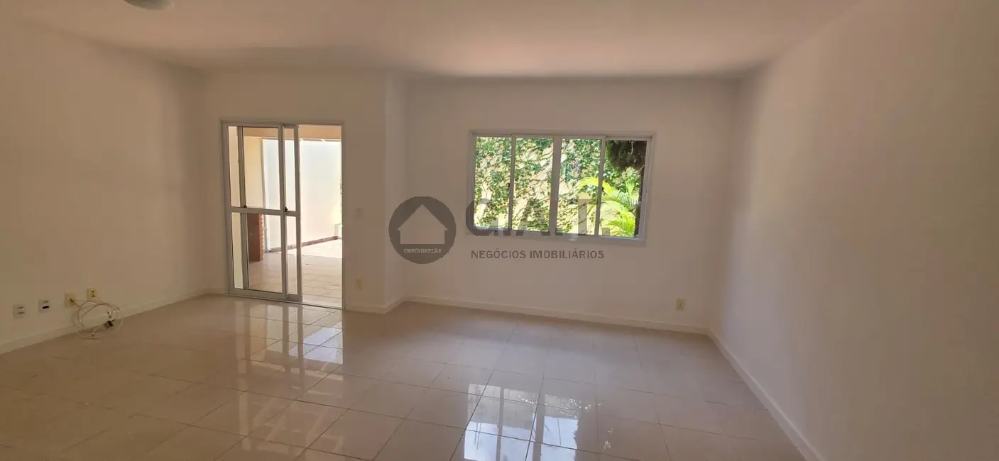 Casa de Condomínio com 3 quartos para alugar, 148m2 em Parque Campolim, Sorocaba - SP - imagem 8 Foto 8 de Casa de Condomínio com 3 quartos para alugar, 148m2 em Parque Campolim, Sorocaba - SP