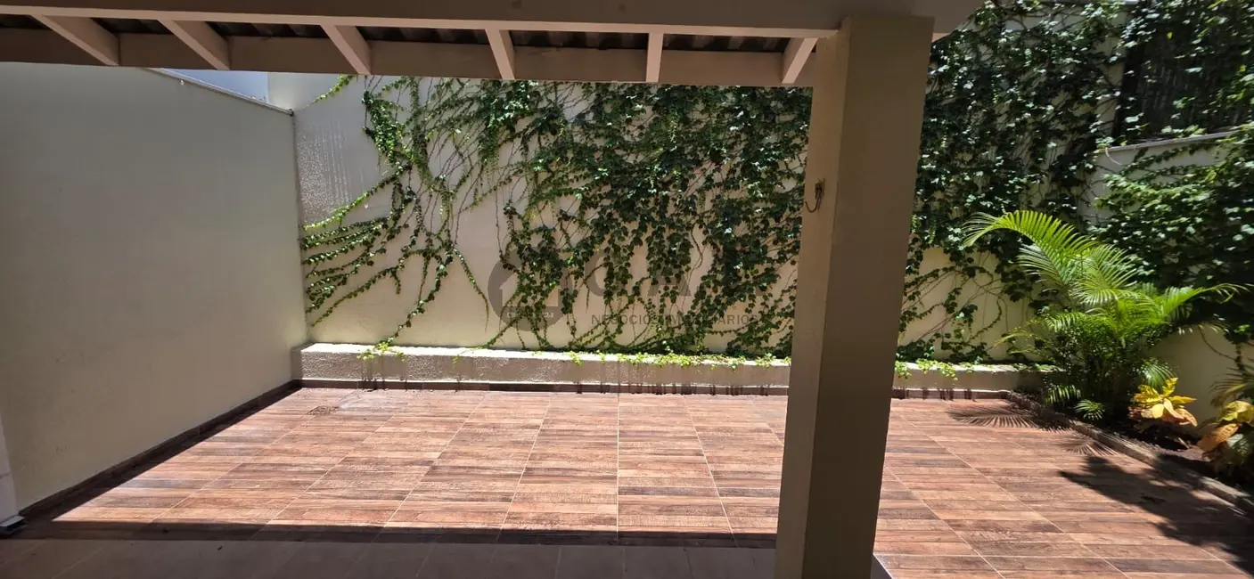 Casa de Condomínio com 3 quartos para alugar, 148m2 em Parque Campolim, Sorocaba - SP - imagem 5 Foto 5 de Casa de Condomínio com 3 quartos para alugar, 148m2 em Parque Campolim, Sorocaba - SP