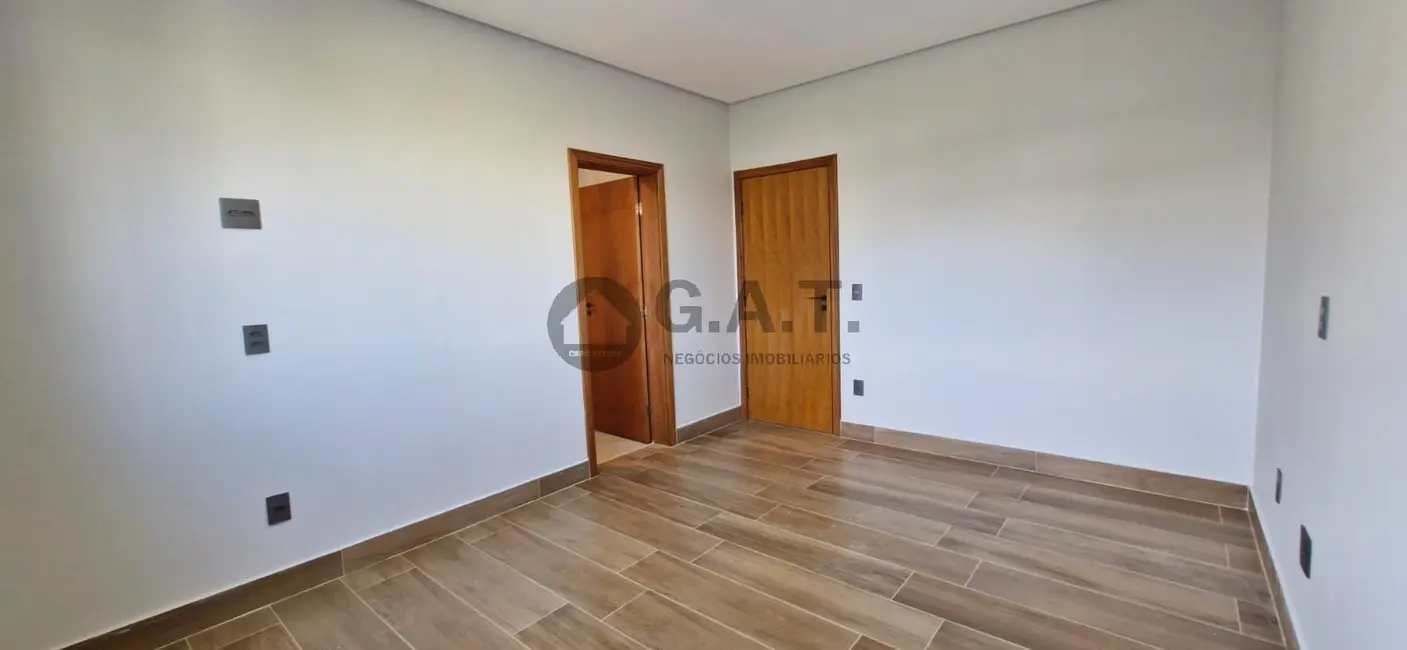 Foto 8 de Casa de Condomínio com 4 quartos para alugar, 268m2 em Alphaville Nova Esplanada, Votorantim - SP