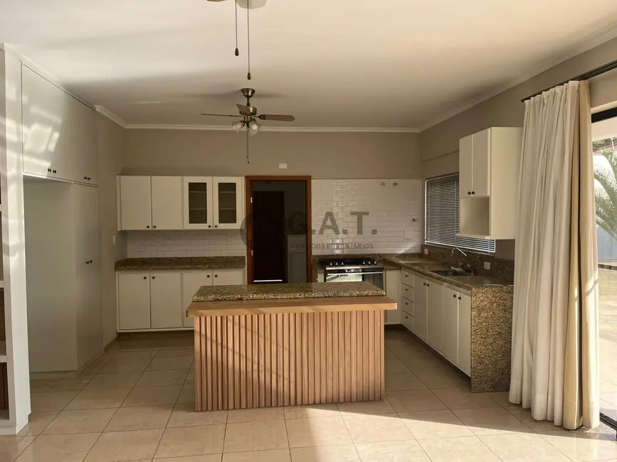 Foto 4 de Casa de Condomínio com 3 quartos à venda, 230m2 em Jardim Pires de Mello, Sorocaba - SP