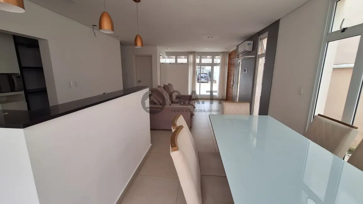 Casa de Condomínio com 3 quartos para alugar, 126m2 em Jardim Pagliato, Sorocaba - SP - imagem 4 Foto 4 de Casa de Condomínio com 3 quartos para alugar, 126m2 em Jardim Pagliato, Sorocaba - SP