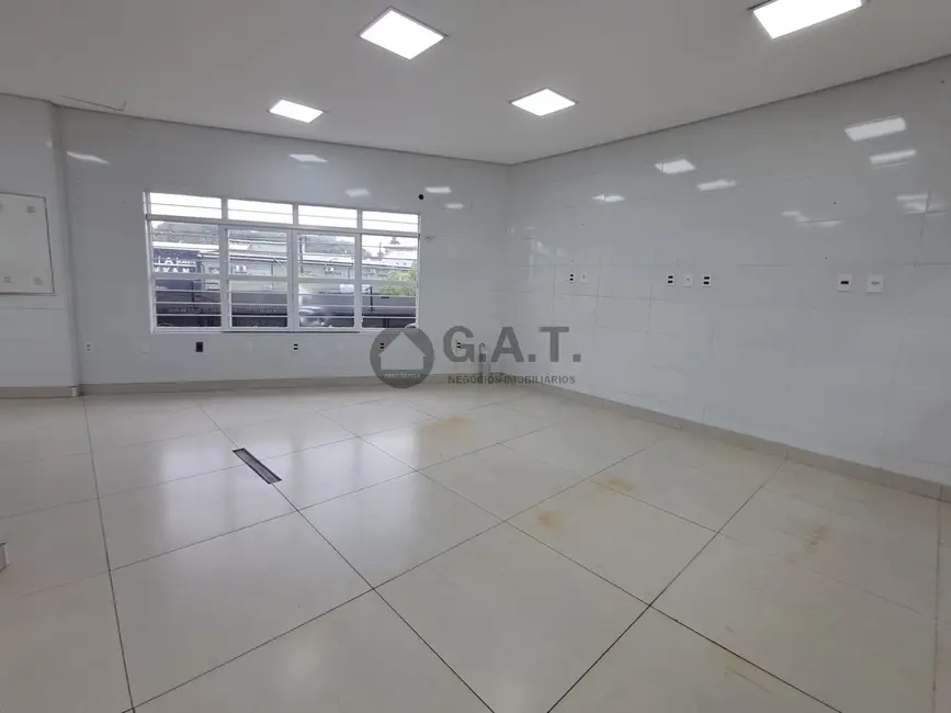 Foto 8 de Loja para alugar, 249m2 em Jardim Icatu, Votorantim - SP