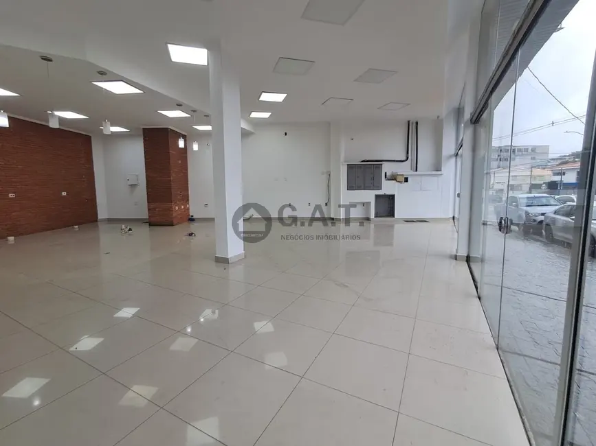 Foto 2 de Loja para alugar, 249m2 em Jardim Icatu, Votorantim - SP