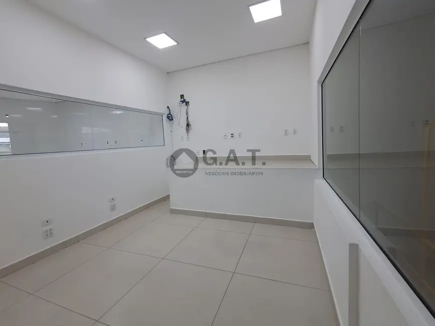 Foto 9 de Loja para alugar, 249m2 em Jardim Icatu, Votorantim - SP