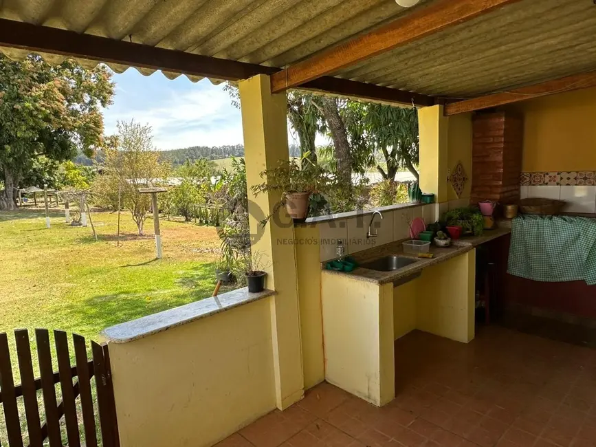 Foto 9 de Chácara com 3 quartos à venda, 270m2 em Aracoiaba Da Serra - SP