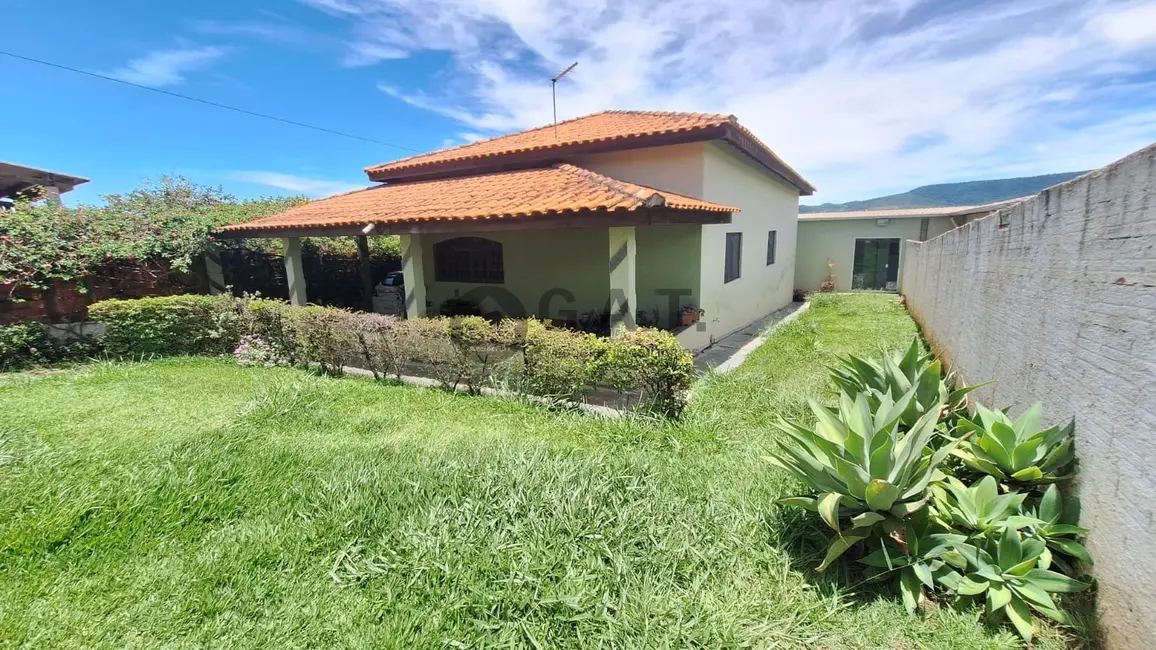 Foto 1 de Casa com 2 quartos à venda, 164m2 em Aracoiaba Da Serra - SP
