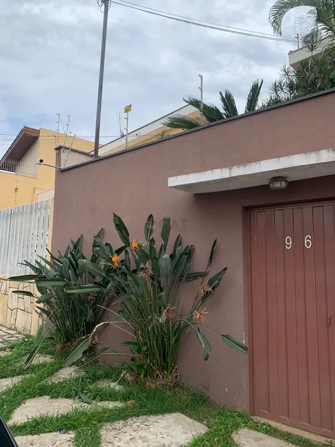 Foto 2 de Casa com 4 quartos para alugar, 250m2 em Vila Trujillo, Sorocaba - SP