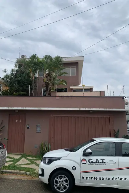 Foto 1 de Casa com 4 quartos para alugar, 250m2 em Vila Trujillo, Sorocaba - SP