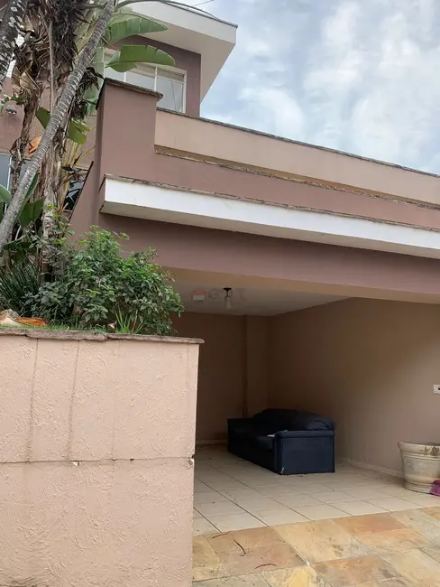Foto 6 de Casa com 4 quartos para alugar, 250m2 em Vila Trujillo, Sorocaba - SP