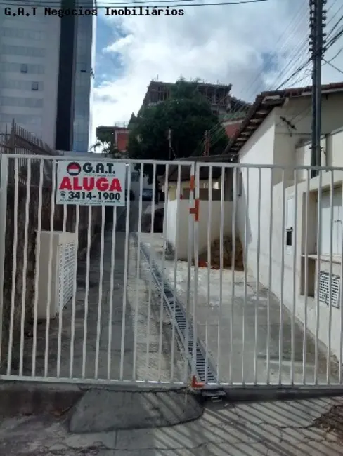 Foto 1 de Casa com 2 quartos para alugar, 60m2 em Jardim Faculdade, Sorocaba - SP