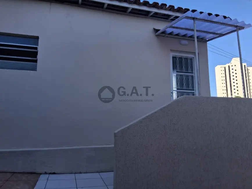 Casa com 2 quartos para alugar, 60m2 em Jardim Faculdade, Sorocaba - SP - imagem 5 Foto 5 de Casa com 2 quartos para alugar, 60m2 em Jardim Faculdade, Sorocaba - SP