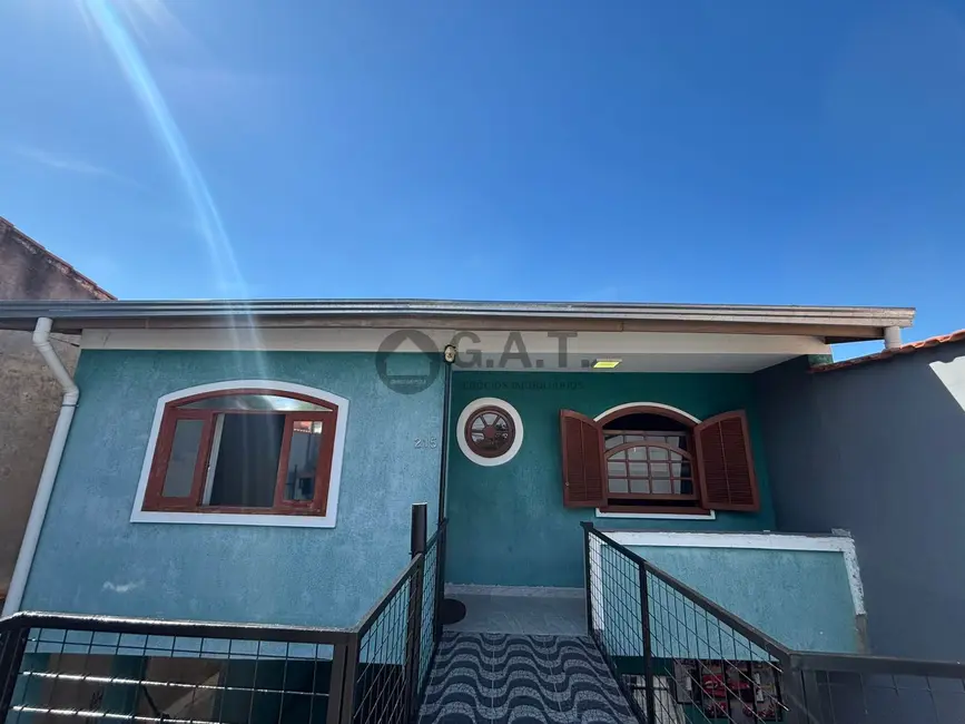 Foto 4 de Casa com 2 quartos para alugar, 100m2 em Além Ponte, Sorocaba - SP