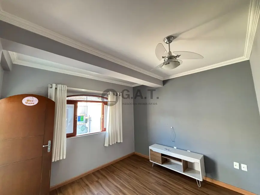 Foto 8 de Casa com 2 quartos para alugar, 100m2 em Além Ponte, Sorocaba - SP