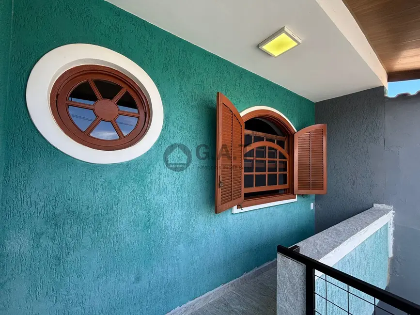 Foto 5 de Casa com 2 quartos para alugar, 100m2 em Além Ponte, Sorocaba - SP