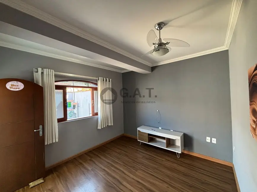 Foto 9 de Casa com 2 quartos para alugar, 100m2 em Além Ponte, Sorocaba - SP