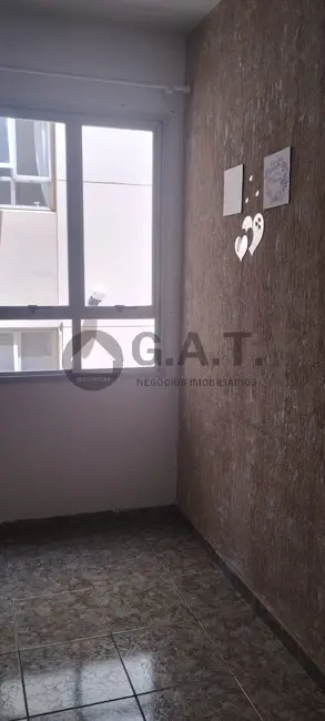 Foto 8 de Apartamento com 2 quartos para alugar, 45m2 em Jardim Guadalajara, Sorocaba - SP
