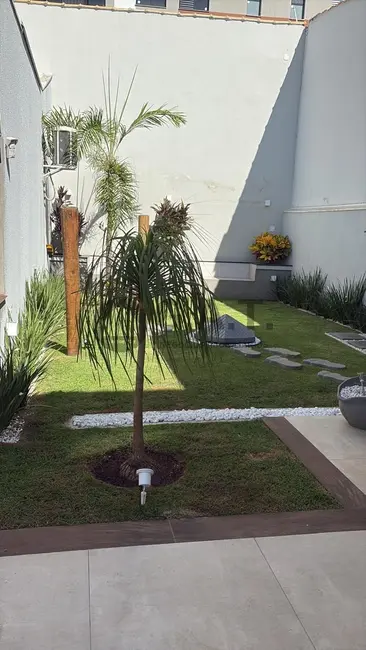 Casa com 3 quartos à venda, 230m2 em Jardim Helena Cristina, Sorocaba - SP - imagem 7 Foto 7 de Casa com 3 quartos à venda, 230m2 em Jardim Helena Cristina, Sorocaba - SP