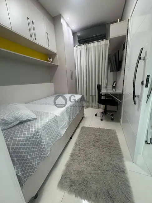 Casa com 3 quartos à venda, 230m2 em Jardim Helena Cristina, Sorocaba - SP - imagem 2 Foto 2 de Casa com 3 quartos à venda, 230m2 em Jardim Helena Cristina, Sorocaba - SP