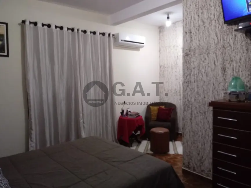 Foto 6 de Casa com 3 quartos para alugar, 180m2 em Jardim Jatobá, Sorocaba - SP