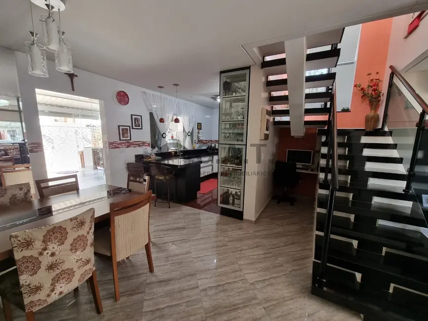 Foto 9 de Casa de Condomínio com 3 quartos para alugar, 150m2 em Horto Florestal, Sorocaba - SP