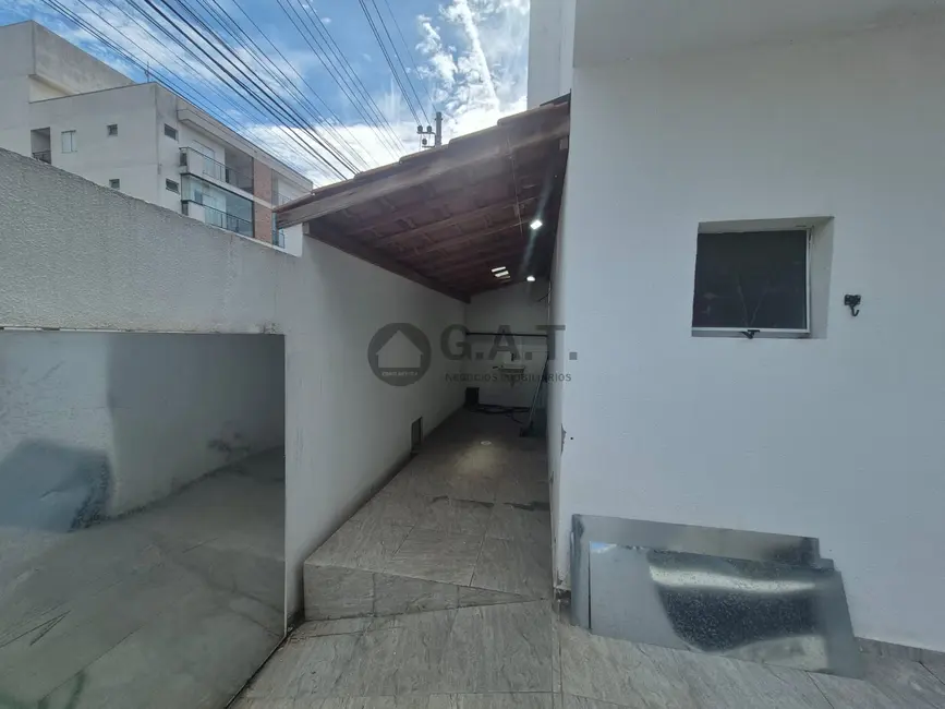 Casa com 2 quartos para alugar, 86m2 em Vila Progresso, Sorocaba - SP - imagem 4 Foto 4 de Casa com 2 quartos para alugar, 86m2 em Vila Progresso, Sorocaba - SP