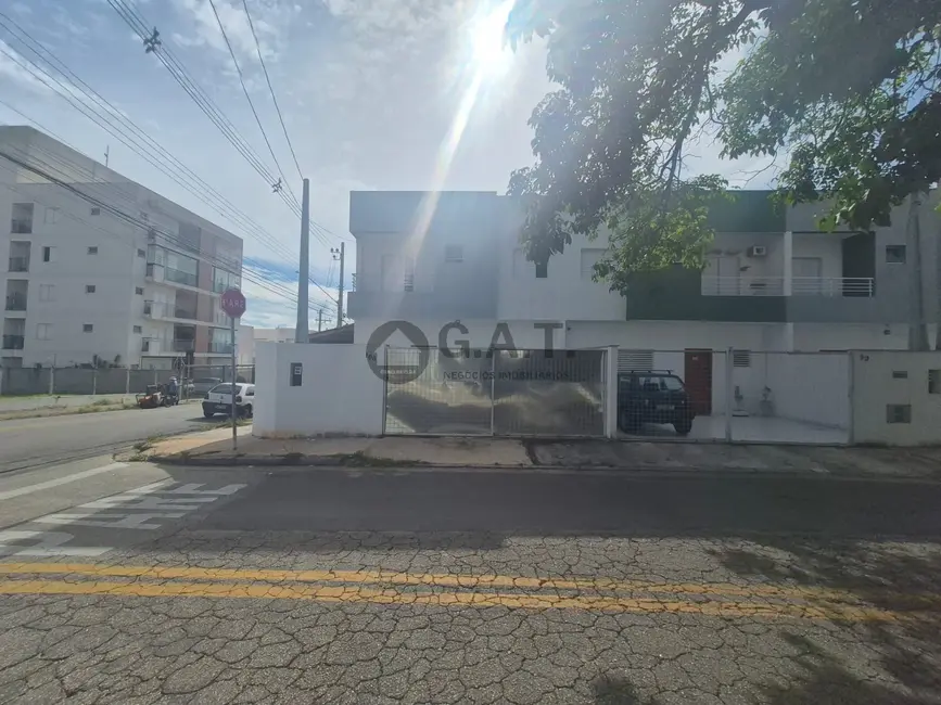 Casa com 2 quartos para alugar, 86m2 em Vila Progresso, Sorocaba - SP - imagem 2 Foto 2 de Casa com 2 quartos para alugar, 86m2 em Vila Progresso, Sorocaba - SP