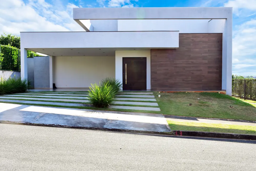 Foto 2 de Casa de Condomínio com 4 quartos à venda, 436m2 em Aracoiaba Da Serra - SP