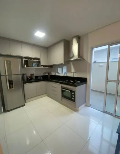 Foto 8 de Casa de Condomínio com 2 quartos à venda, 95m2 em Jardim Simus, Sorocaba - SP