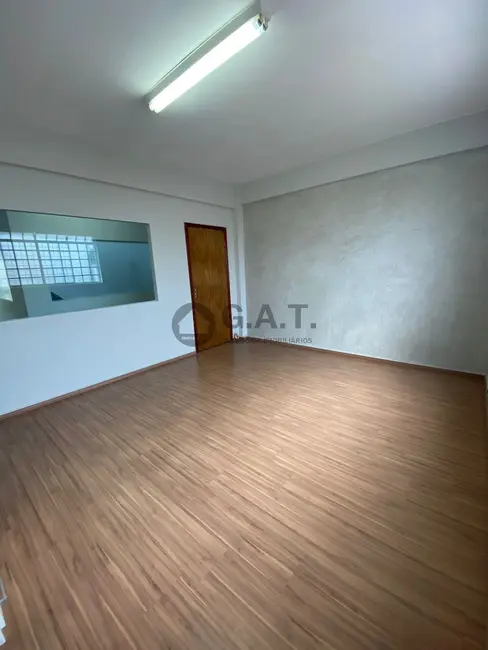 Sala Comercial para alugar, 28m2 em Jardim Simus, Sorocaba - SP - imagem 2 Foto 2 de Sala Comercial para alugar, 28m2 em Jardim Simus, Sorocaba - SP