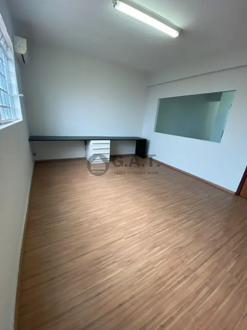 Sala Comercial para alugar, 28m2 em Jardim Simus, Sorocaba - SP - imagem 3 Foto 3 de Sala Comercial para alugar, 28m2 em Jardim Simus, Sorocaba - SP