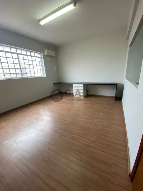 Sala Comercial para alugar, 28m2 em Jardim Simus, Sorocaba - SP - imagem 1 Foto 1 de Sala Comercial para alugar, 28m2 em Jardim Simus, Sorocaba - SP