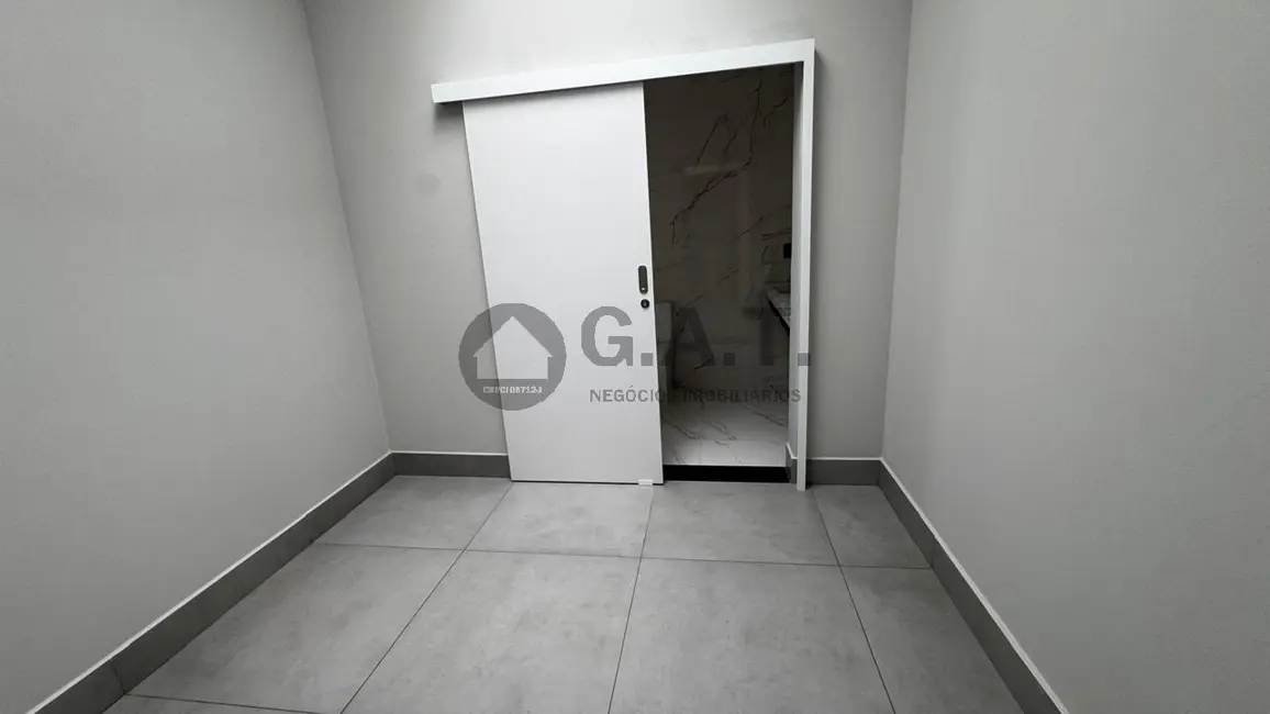 Casa de Condomínio com 3 quartos à venda, 239m2 em Alphaville Nova Esplanada, Votorantim - SP - imagem 9 Foto 9 de Casa de Condomínio com 3 quartos à venda, 239m2 em Alphaville Nova Esplanada, Votorantim - SP