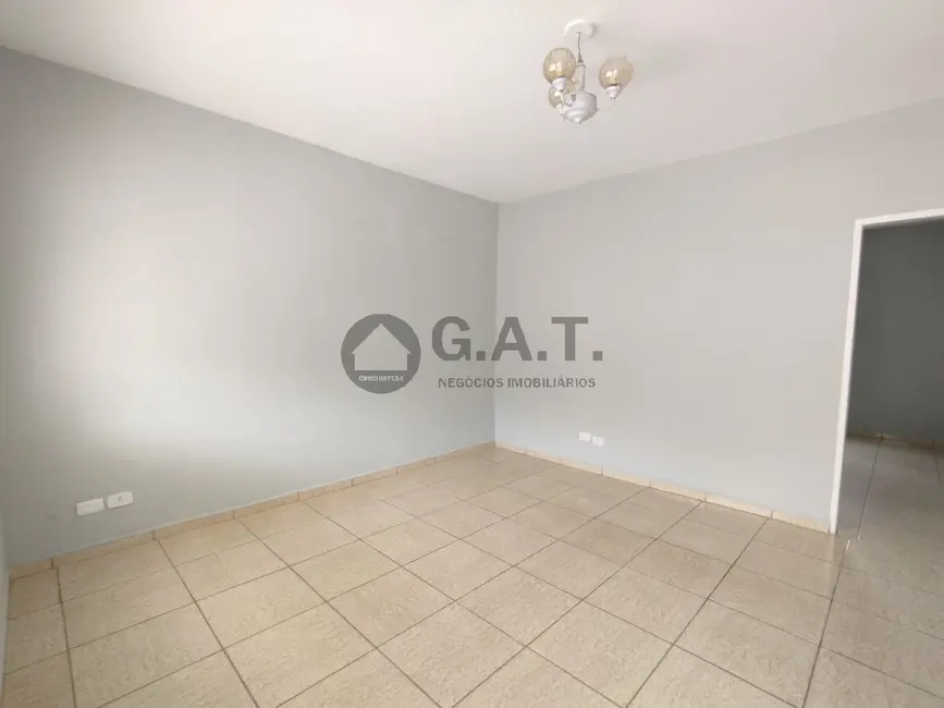 Foto 5 de Casa com 2 quartos para alugar, 180m2 em Vila Jardini, Sorocaba - SP