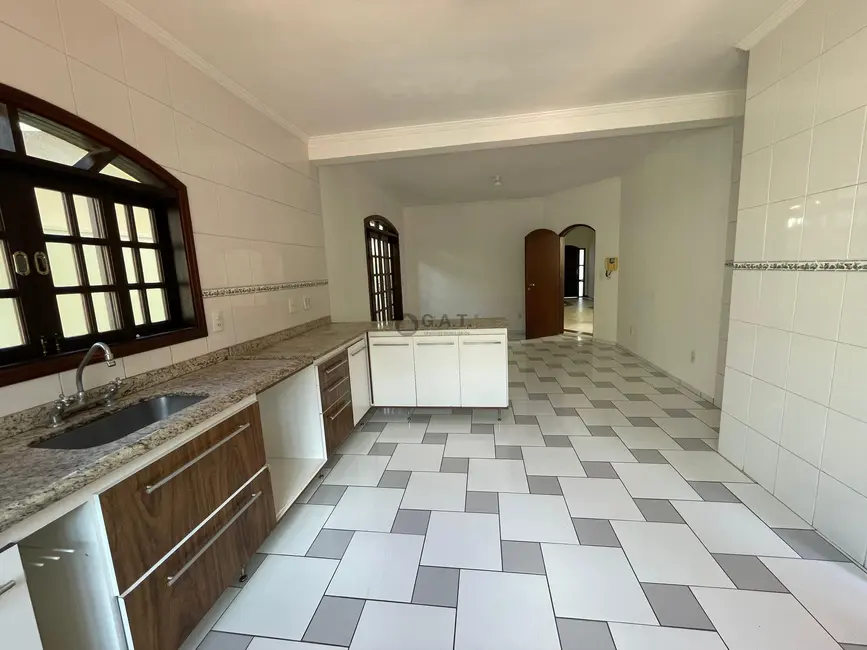 Foto 8 de Casa com 4 quartos para alugar, 360m2 em Jardim Pagliato, Sorocaba - SP