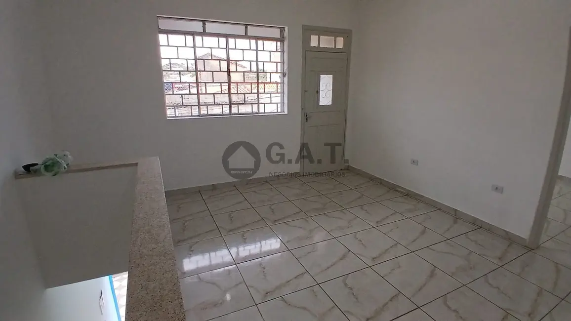 Foto 1 de Casa com 2 quartos para alugar, 95m2 em Centro, Sorocaba - SP