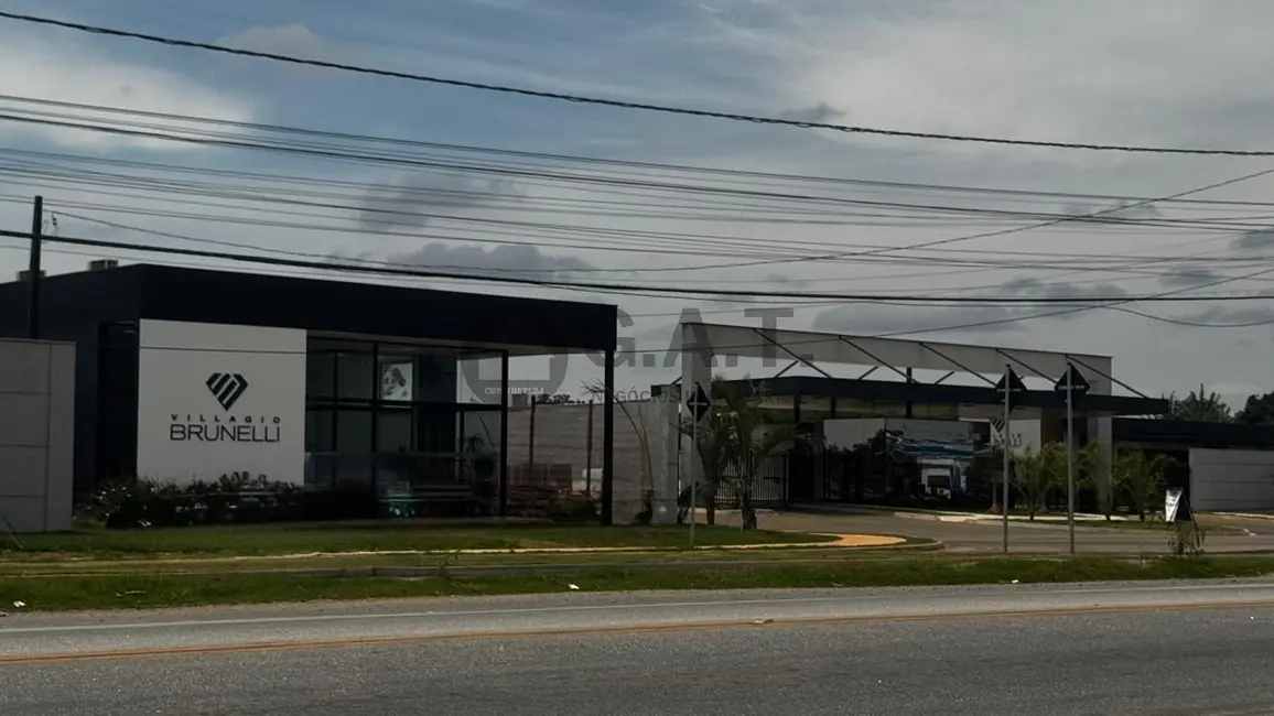 Foto 1 de Terreno / Lote à venda, 250m2 em Aracoiaba Da Serra - SP