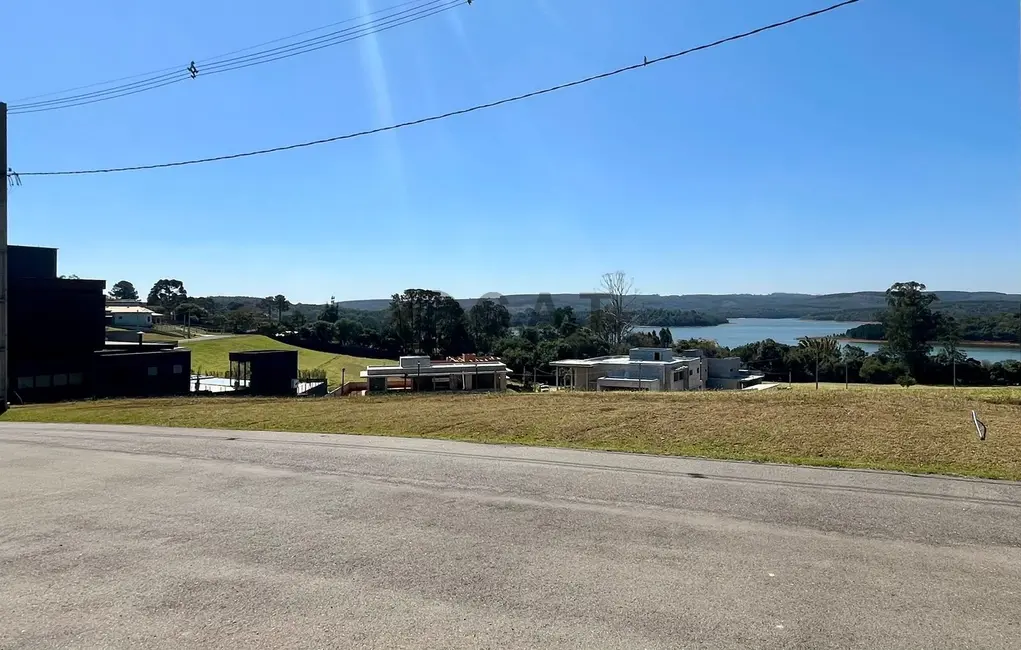 Foto 1 de Terreno / Lote à venda, 1022m2 em Ibiuna - SP