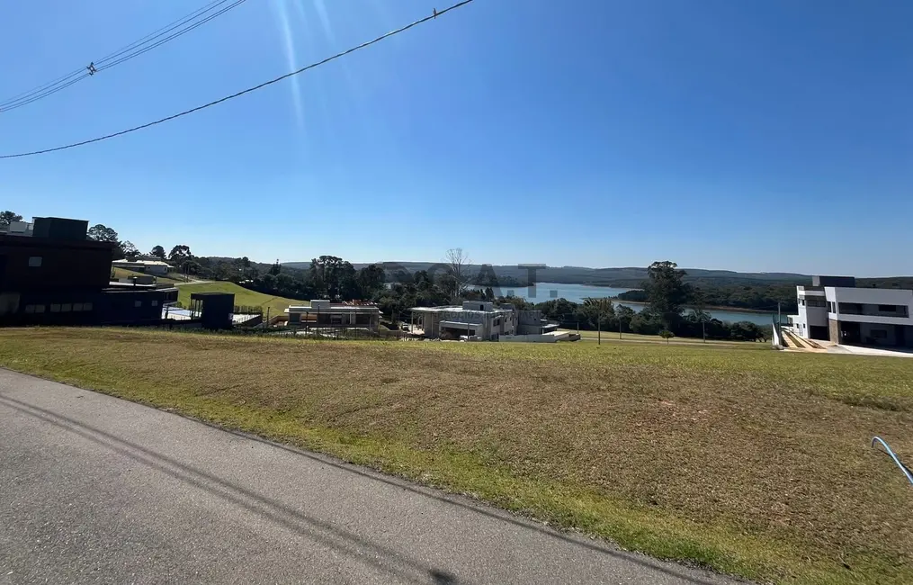 Foto 2 de Terreno / Lote à venda, 1022m2 em Ibiuna - SP