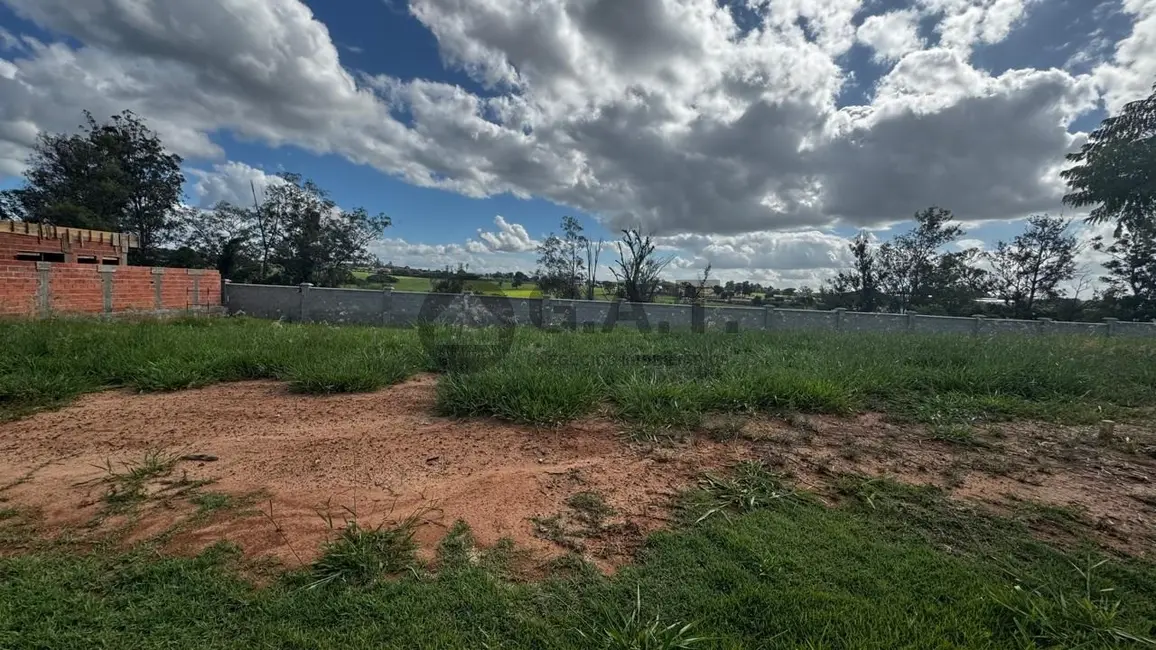 Foto 1 de Terreno / Lote à venda, 300m2 em Itapeva, Votorantim - SP