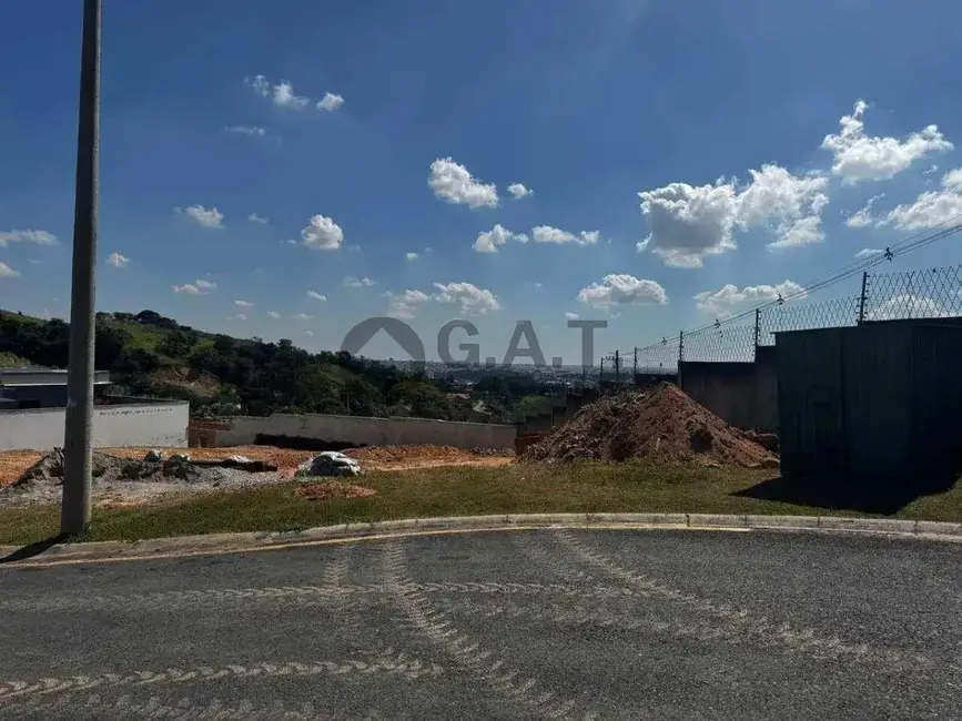 Foto 2 de Terreno / Lote à venda, 435m2 em Sorocaba - SP
