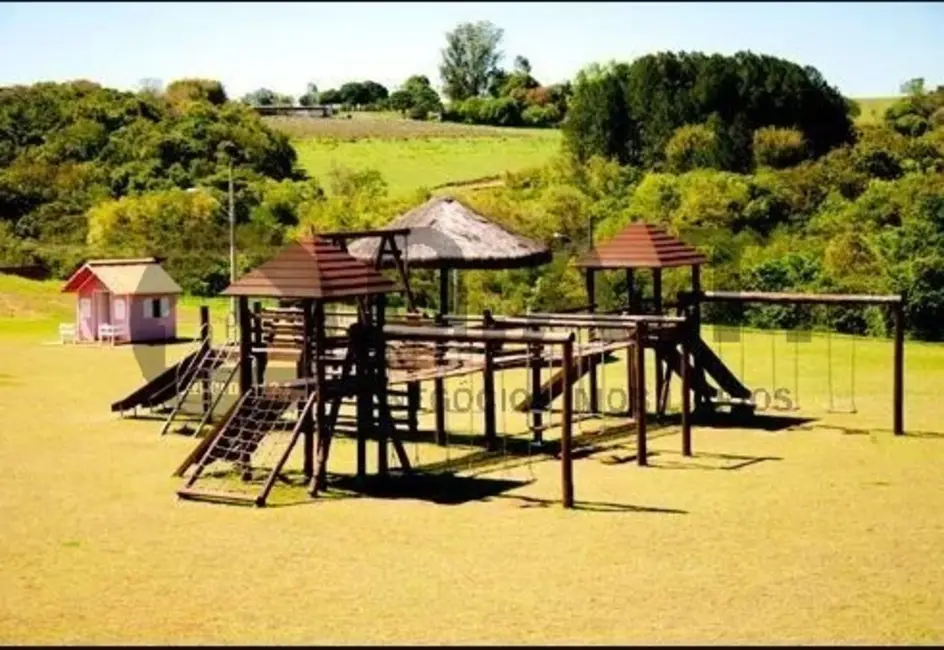 Foto 9 de Terreno / Lote à venda, 1100m2 em Aracoiaba Da Serra - SP