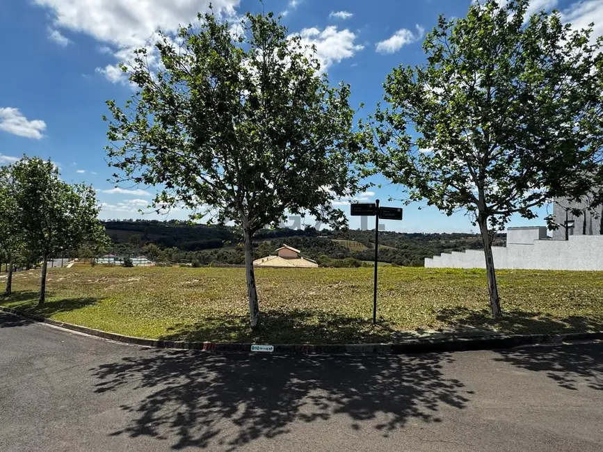 Foto 1 de Terreno / Lote à venda, 1571m2 em Aracoiaba Da Serra - SP