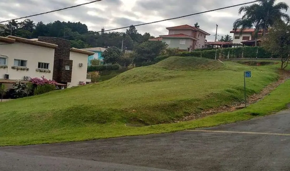 Foto 1 de Terreno / Lote à venda, 982m2 em Aracoiaba Da Serra - SP