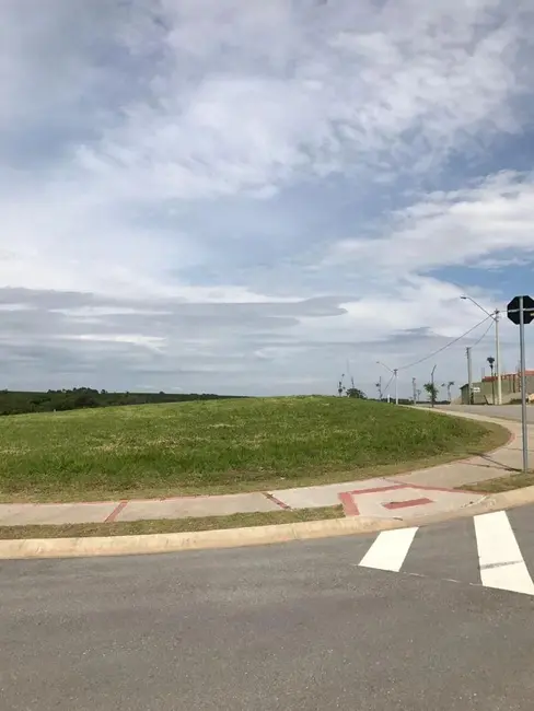 Foto 2 de Terreno / Lote à venda, 390m2 em Green Valley, Votorantim - SP