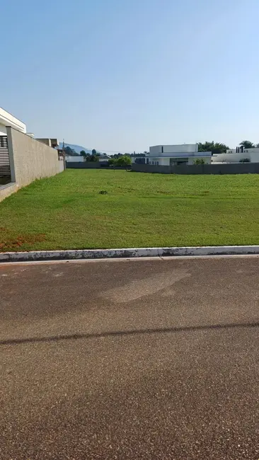 Foto 3 de Terreno / Lote à venda, 640m2 em Aracoiaba Da Serra - SP