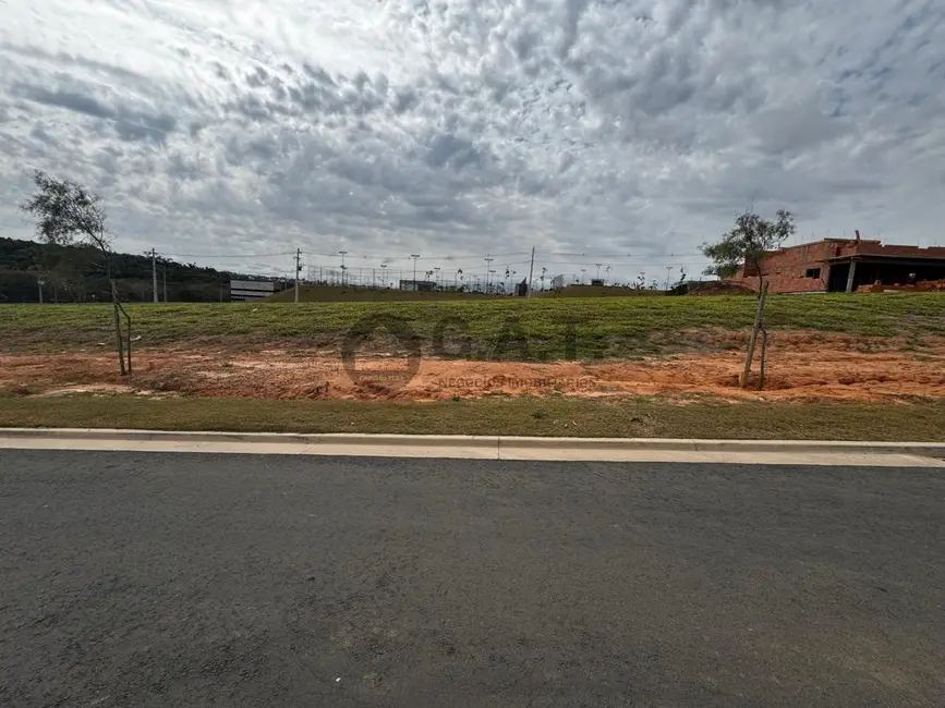 Foto 1 de Terreno / Lote à venda, 300m2 em Itapeva, Votorantim - SP